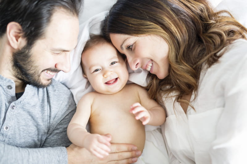 Mama und Papa mit Baby