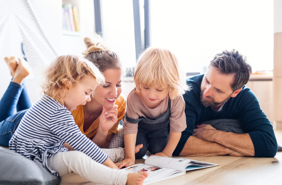 Familie_AdobeStock_322138943 (1)