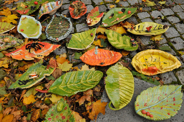 Foto zur Veranstaltung "Kinder Keramik Kurs „Bunte Herbstblätter“"