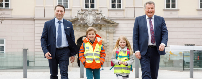 Kostenlose Kinderwarnwesten für alle Taferlklassler in Oberösterreich